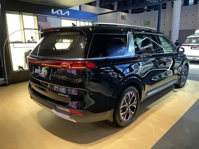 新车|起亚嘉华国产版年内上市,中高端mpv标杆,2021成都车展探馆