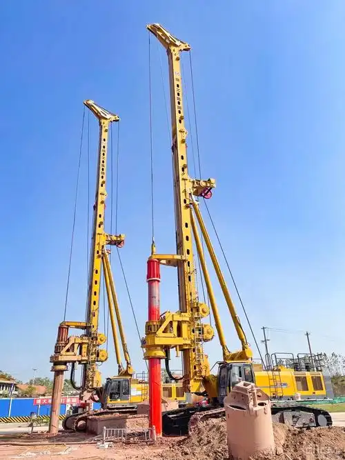 硬岩取芯徐工旋挖钻机夯实大桥桩基