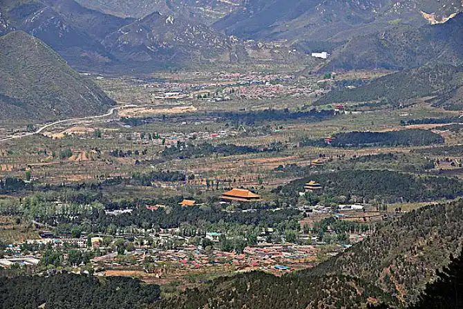 明十三陵全貌远眺