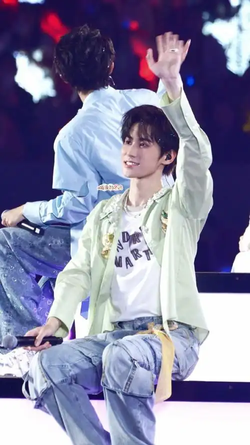 消息源头##张真源奔跑吧