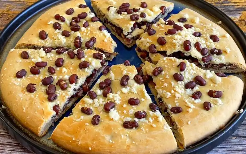 红豆烤饼,不用醒发,香酥美味咬一口掉渣渣,吃的不错