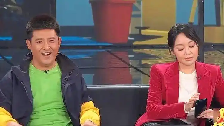 这段小品火了,孙涛搭档闫妮简直不像话,不给观众喘息机会