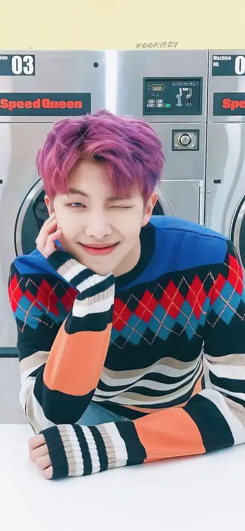 90#金南俊温柔漩涡#·全屏壁纸·笑起来的酒窝俊太可爱啦拿图评论