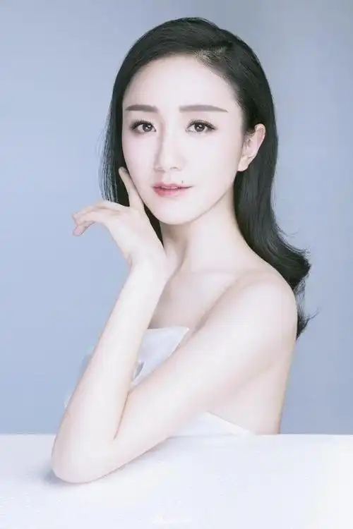 小家碧玉李倩刘筱筱还在新版《水浒传》中扮演了扈三娘,另外她还在